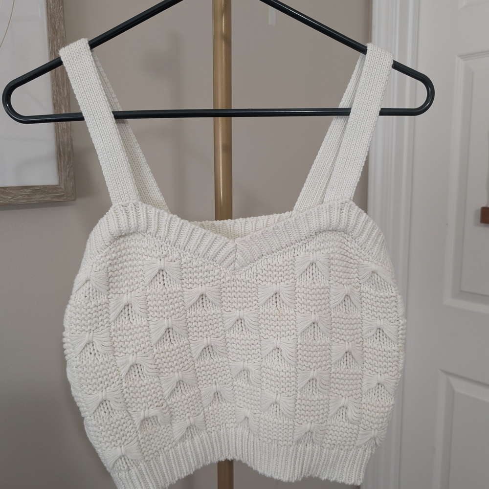 JustFab Cream Ribbed Sleeveless Crop Tank Top